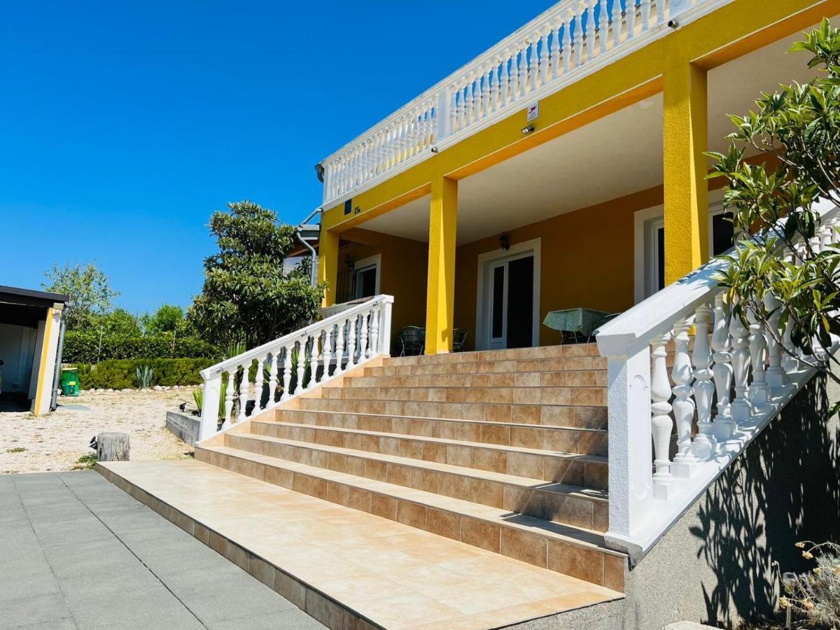 Apartmani Anita 스크라딘 외부 사진